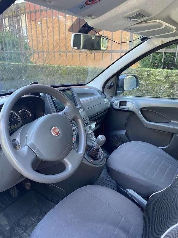 Usata Fiat Panda Dynamic 69 CV (50 kW) 2012 Rosso Utilitaria