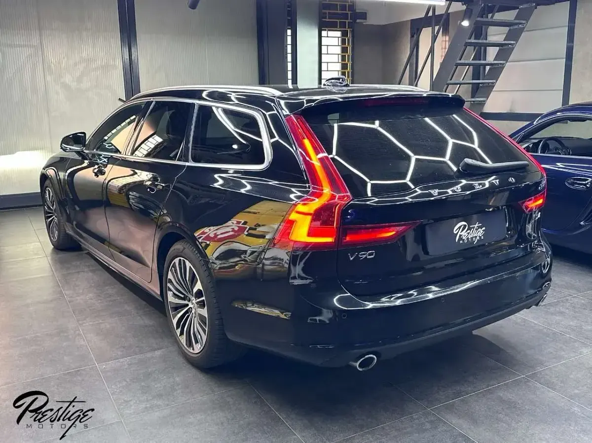 Usata Volvo V90 190 CV (139 kW) 2019 Nero Station wagon