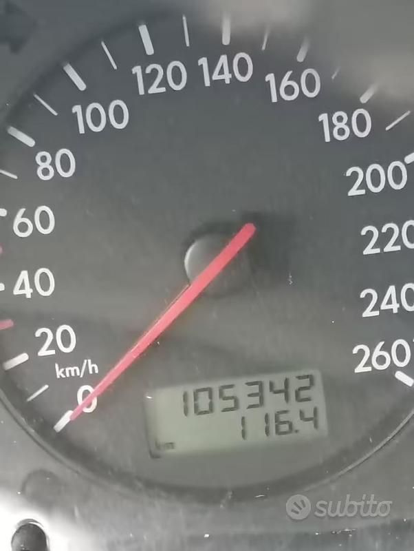 Usata VW Golf IV 105 CV (77 kW) 2003