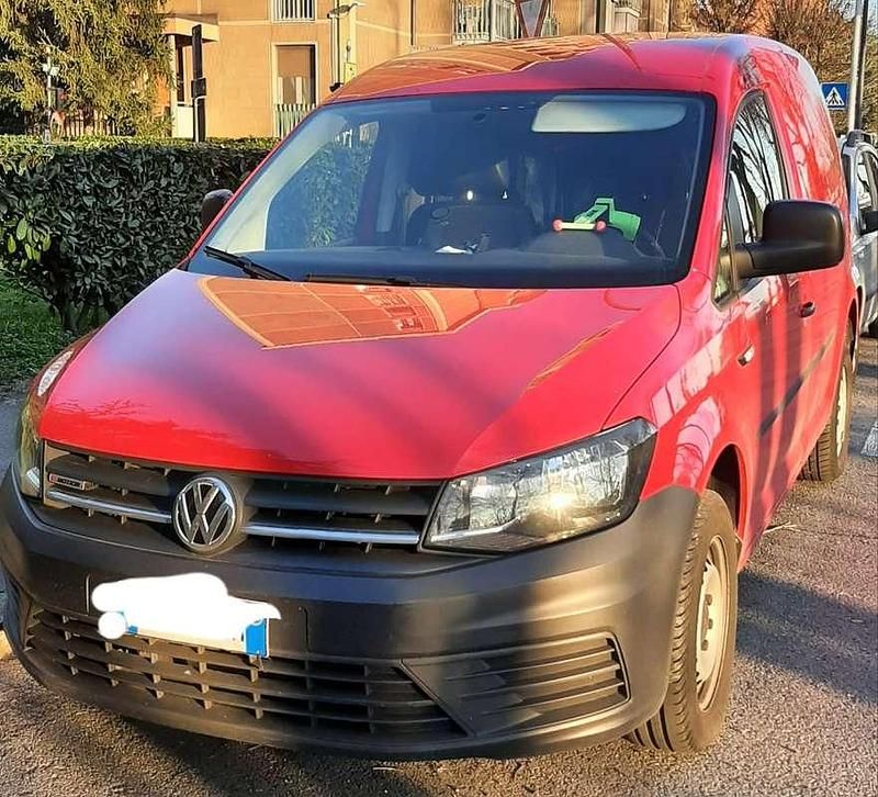 Usata VW Caddy 110 CV (80 kW) 2016 Rosso Monovolume
