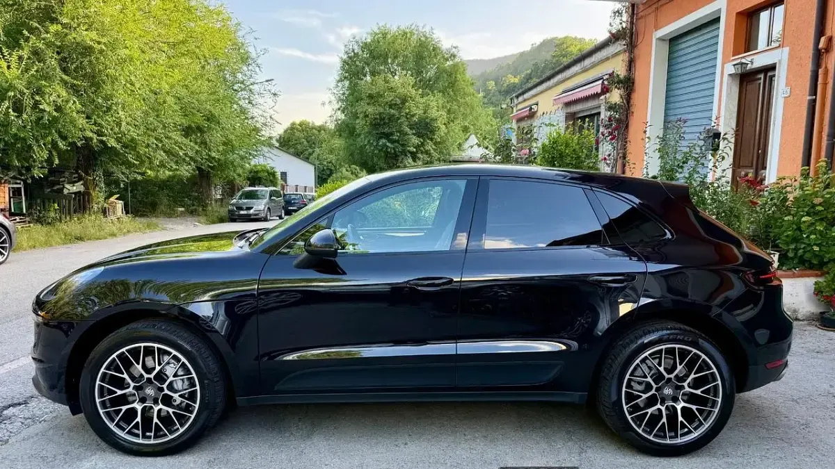 Usata Porsche Macan 250 CV (183 kW) 2018 Nero SUV