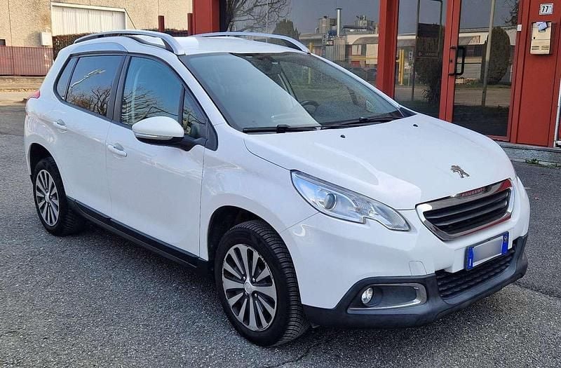 Usata Peugeot 2008 Allure 92 CV (67 kW) 2014 Bianco SUV