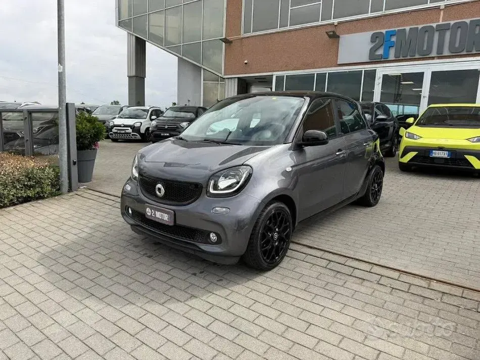 Usata Smart ForFour Passion 71 CV (52 kW) 2016 Utilitaria