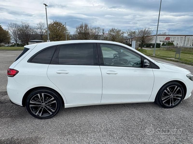 Usata Mercedes B180 Edition 2019 Bianco Monovolume