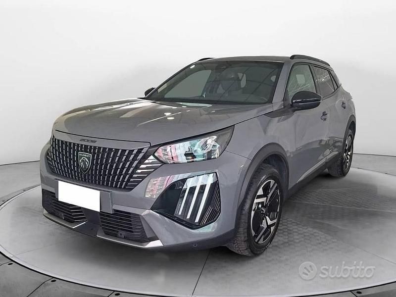 Usata Peugeot 2008 Allure 131 CV (96 kW) 2023 Grigio SUV