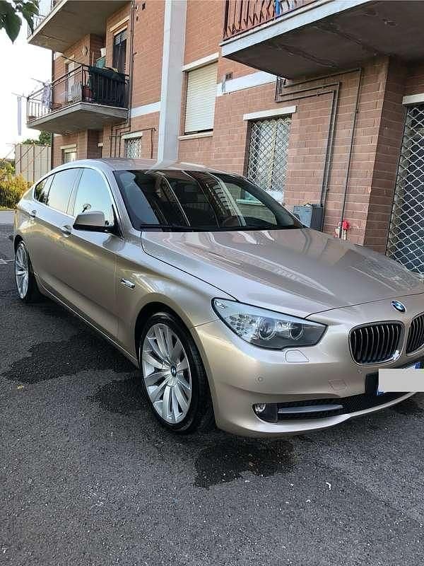 Usata BMW 530 Gran Turismo 245 CV (180 kW) 2010 Oro Berlina