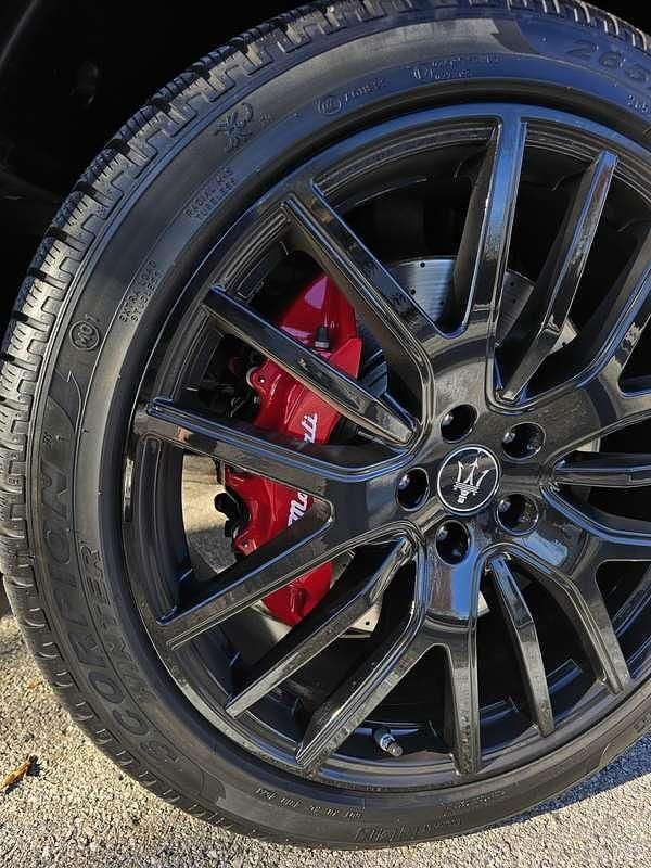 Usata Maserati Levante GT 330 CV (242 kW) 2023 Nero SUV