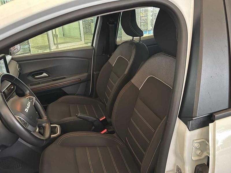 Usata Dacia Sandero Comfort 101 CV (74 kW) 2023 Bianco Utilitaria