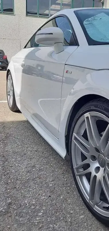 Usata Audi TT Ambiente 160 CV (117 kW) 2011 Bianco Coupé