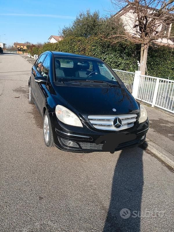 Usata Mercedes B200 2007 Nero Monovolume