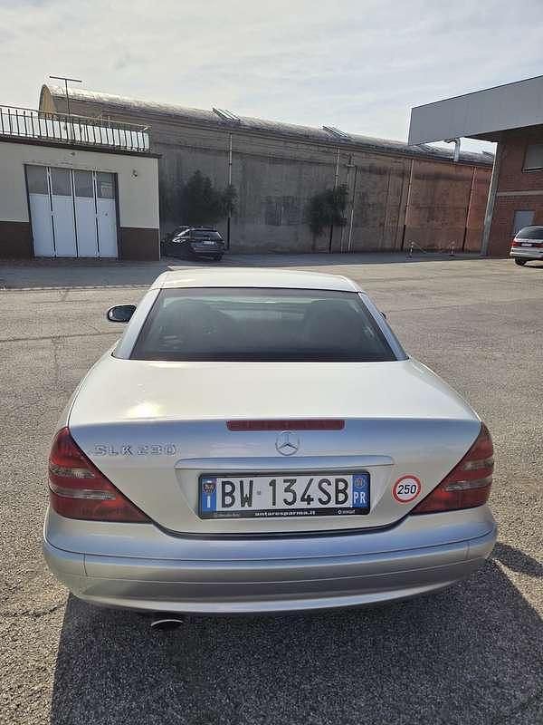 Usata Mercedes SLK230 197 CV (144 kW) 2001 Cabrio