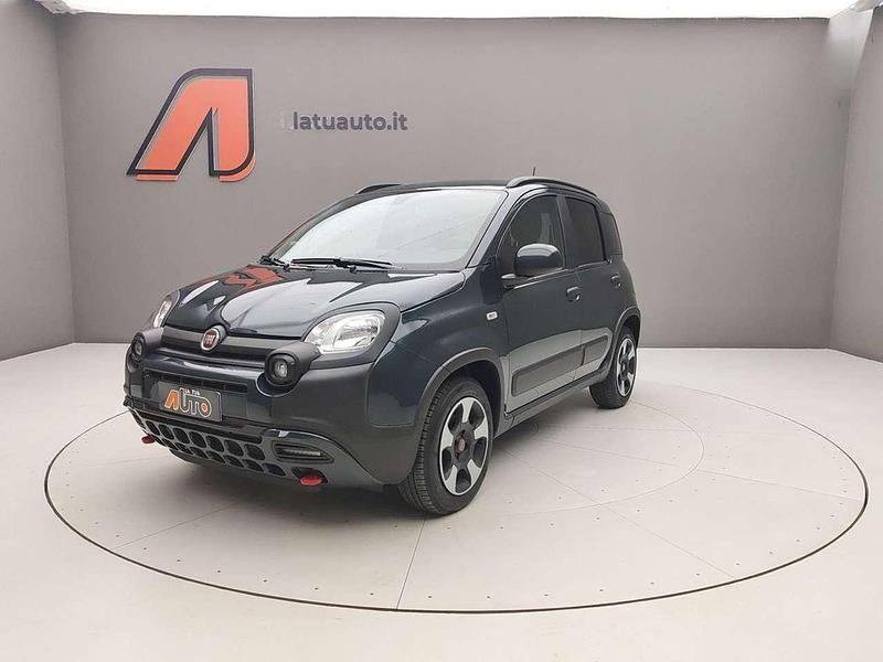 Usata Fiat Panda Cross Cross 70 CV (51 kW) 2024 Verde foresta Utilitaria
