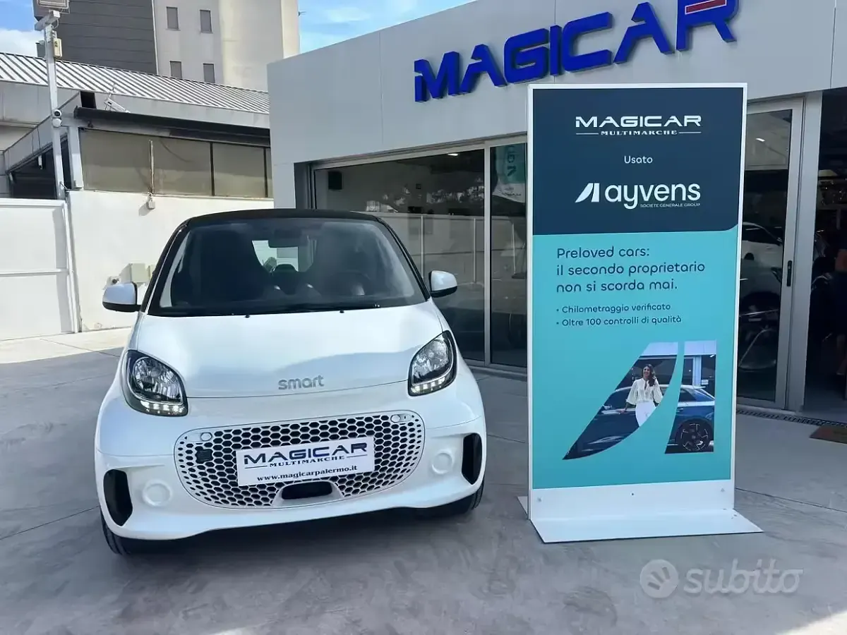 Usata Smart ForTwo Coupé Passion 41 kW (56 CV) 2022 Bianco Utilitaria