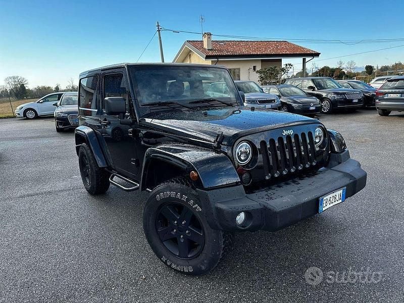 Nero Usata 2011 Jeep Wrangler Sahara SUV | 18.500 € (Super prezzo) - Immagine 1/4