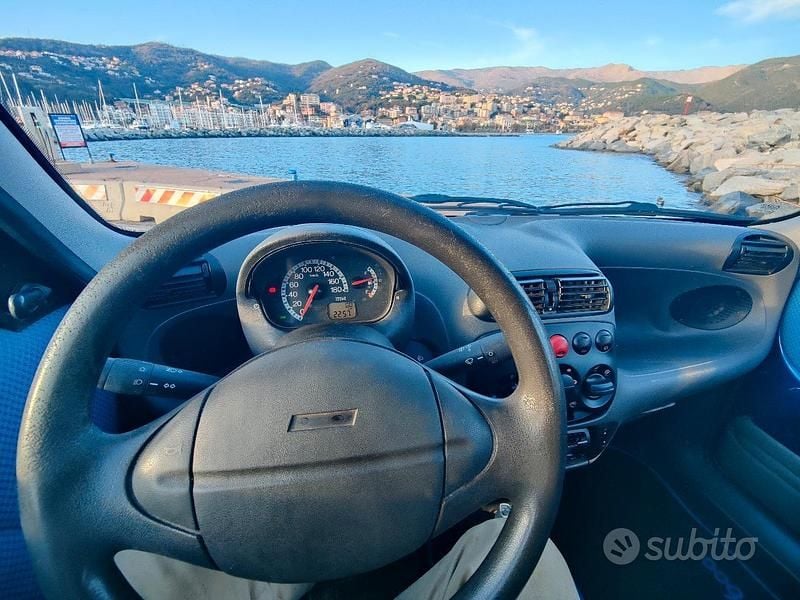 Usata Fiat Seicento Comfort 54 CV (39 kW) 2002 Blu Utilitaria