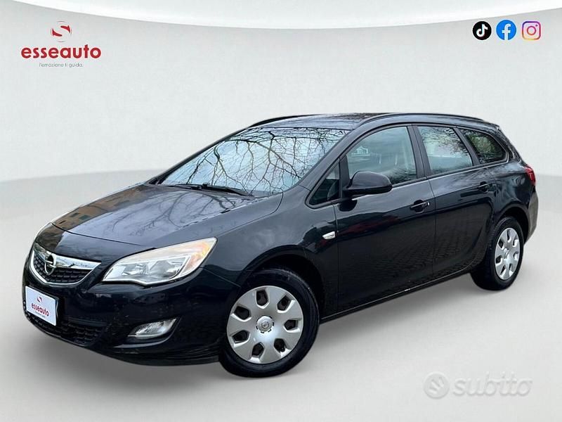 Nero Usata 2012 Opel Astra Station wagon | 2900 € (Ottimo prezzo) - Immagine 1/4