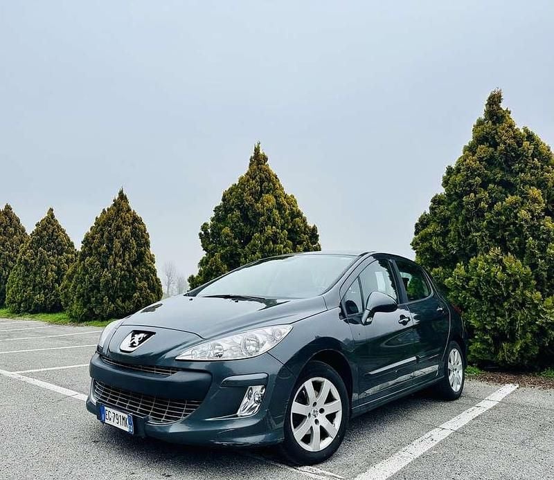 Usata Peugeot 308 Active 120 CV (88 kW) 2011 Berlina