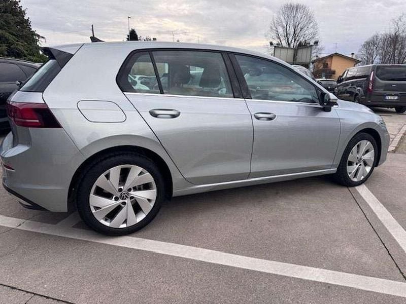 Usata VW Golf VIII Style 150 CV (110 kW) 2025 Argento Berlina