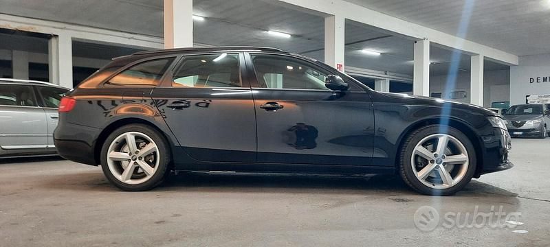 Usata Audi A4 120 CV (88 kW) 2010 Nero Station wagon