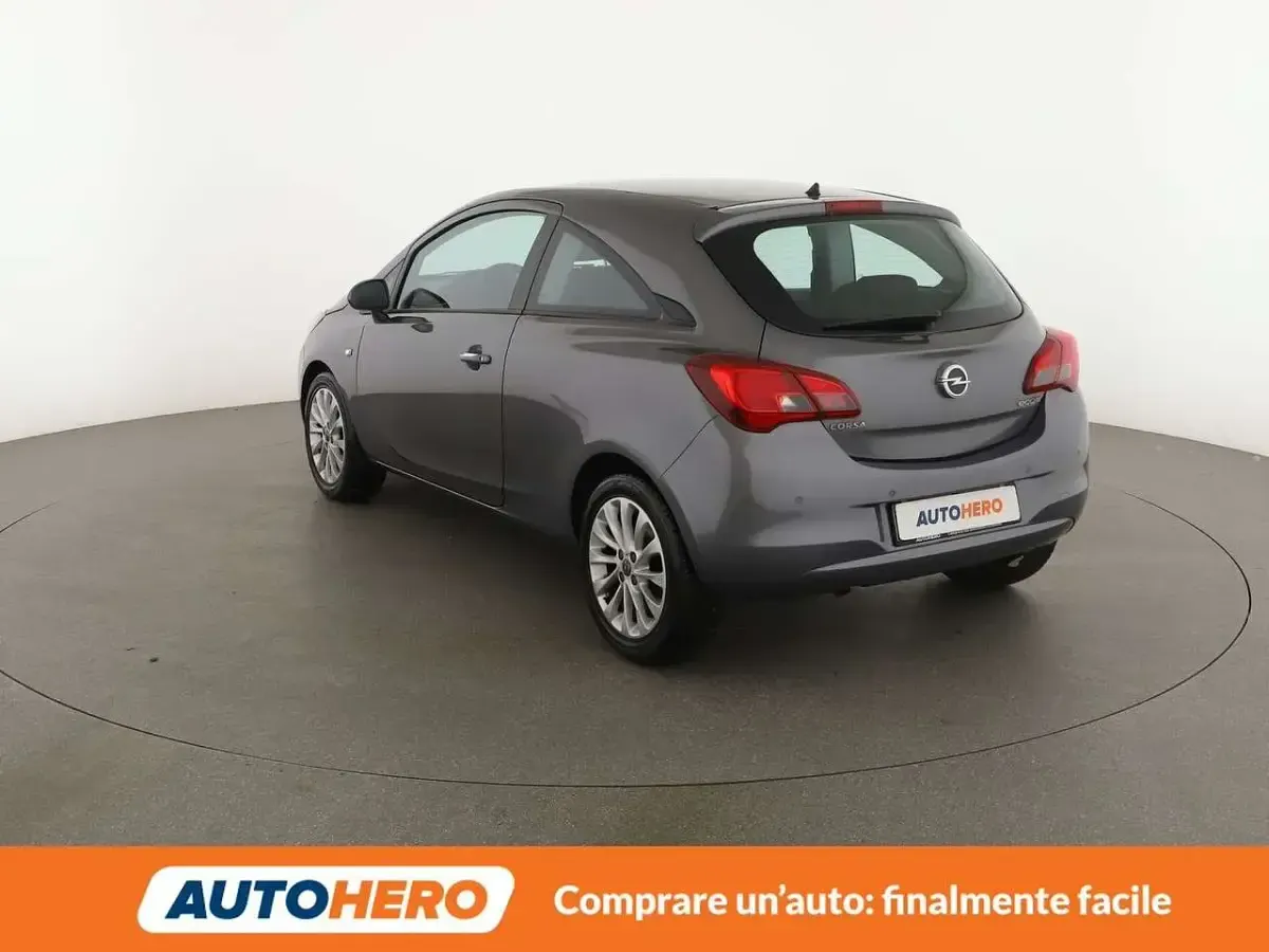 Usata Opel Corsa Cosmo 95 CV (69 kW) 2015 Grigio Utilitaria