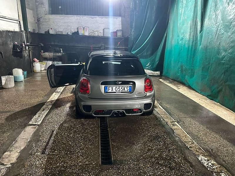 Usata Mini John Cooper Works 231 CV (169 kW) 2018 Utilitaria