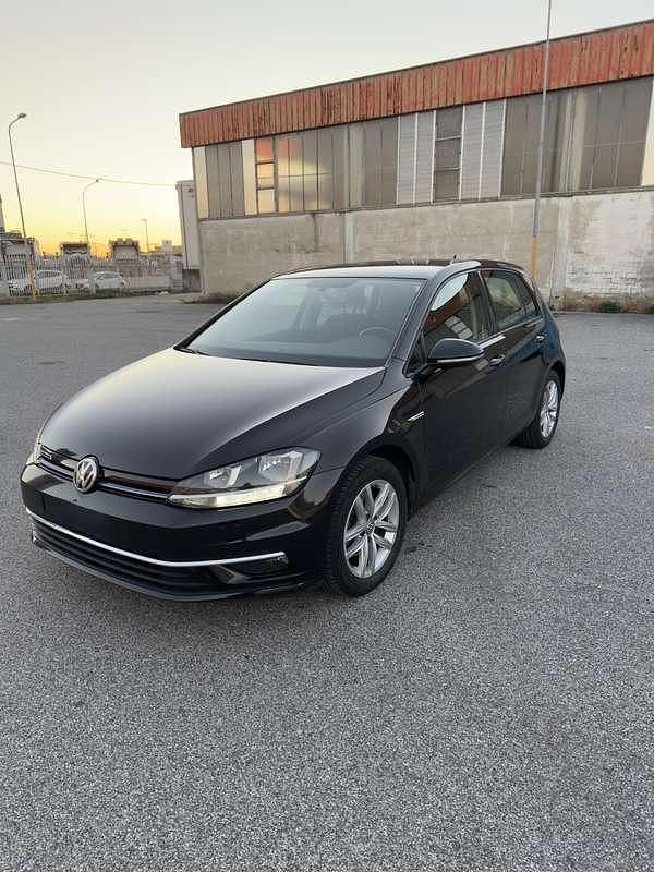 Usata VW Golf VII Business 131 CV (96 kW) 2019 Nero Berlina