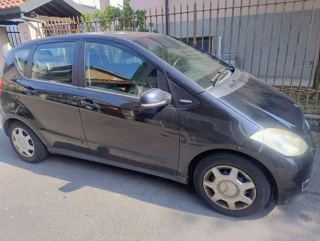 Usata Mercedes A150 95 CV (69 kW) 2010 Nero Monovolume