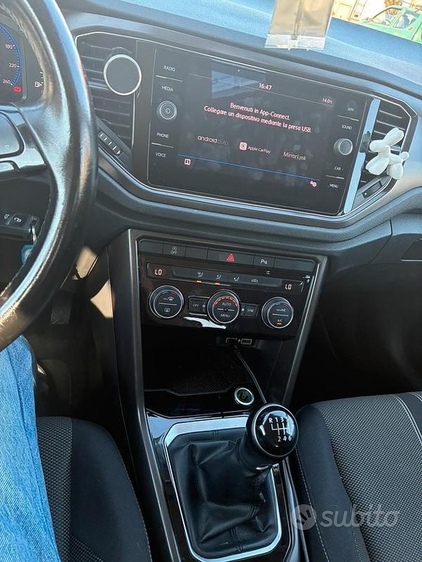 Usata VW T-Roc 116 CV (85 kW) 2019 SUV