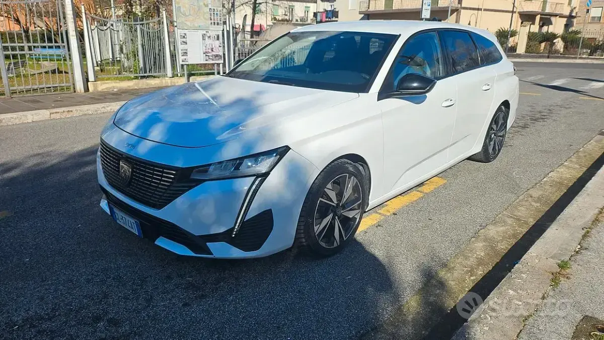 Usata Peugeot 308 131 CV (96 kW) 2022 Bianco Station wagon