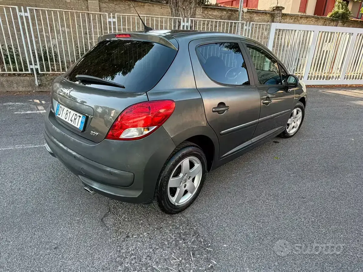Usata Peugeot 207 95 CV (69 kW) 2009 Berlina