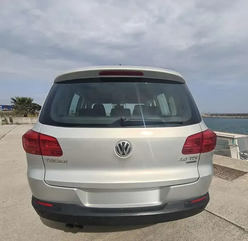 Używany VW Tiguan Trendline 140 KM (102 kW) 2012 Srebrny SUV