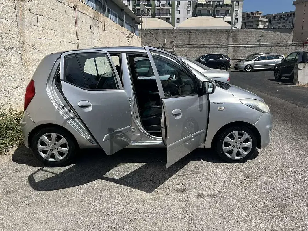Usata Hyundai i10 Active 65 CV (47 kW) 2013 Utilitaria