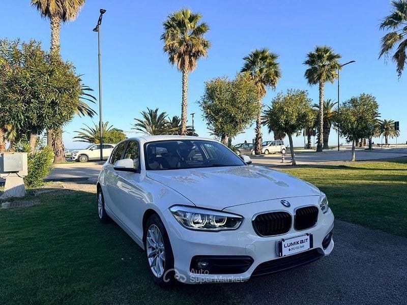 Usata BMW 118 Sport Line 150 CV (110 kW) 2019 Bianco Utilitaria