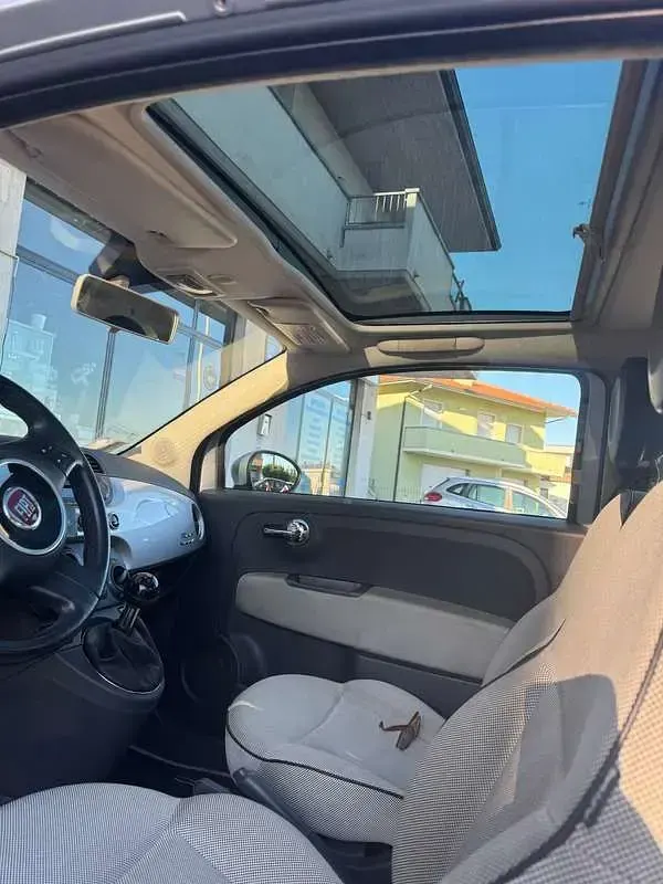 Usata Fiat 500 75 CV (55 kW) 2011 Argento Utilitaria
