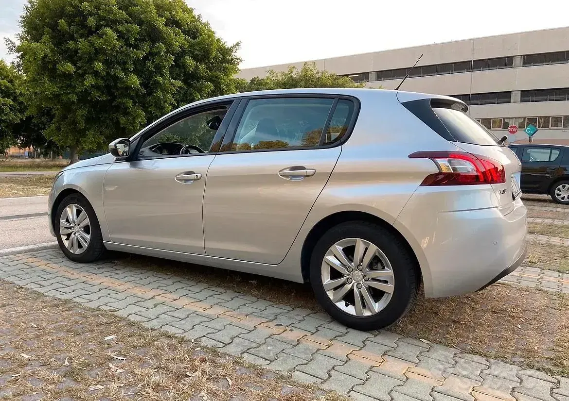Usata Peugeot 308 116 CV (85 kW) 2015 Grigio Berlina