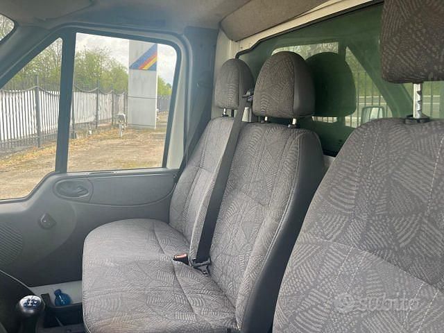 Usata Ford Transit 90 CV (66 kW) 2006 Bianco Utilitaria
