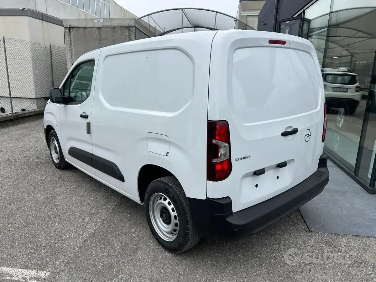 Nuova Opel Combo S 102 CV (75 kW) 2025 Bianco Monovolume