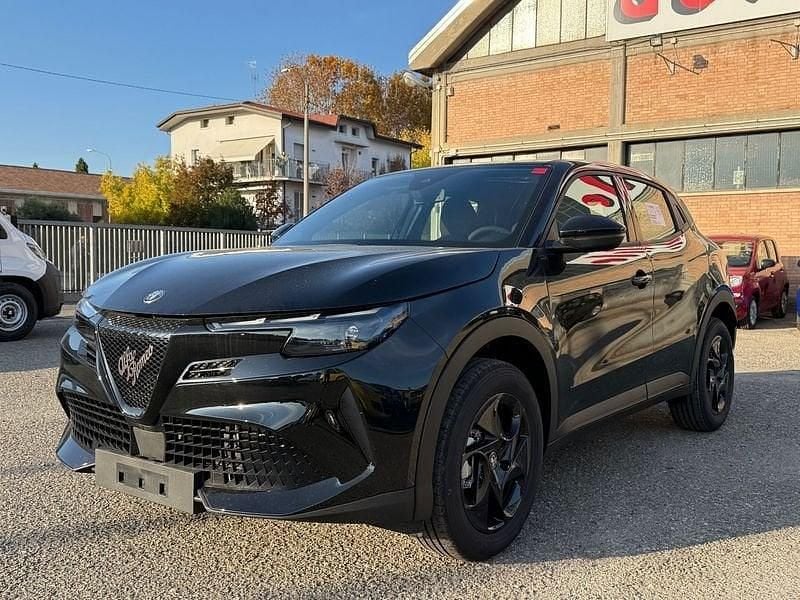 Nuova Alfa Romeo GT Junior 136 CV (100 kW) 2025 Nero SUV