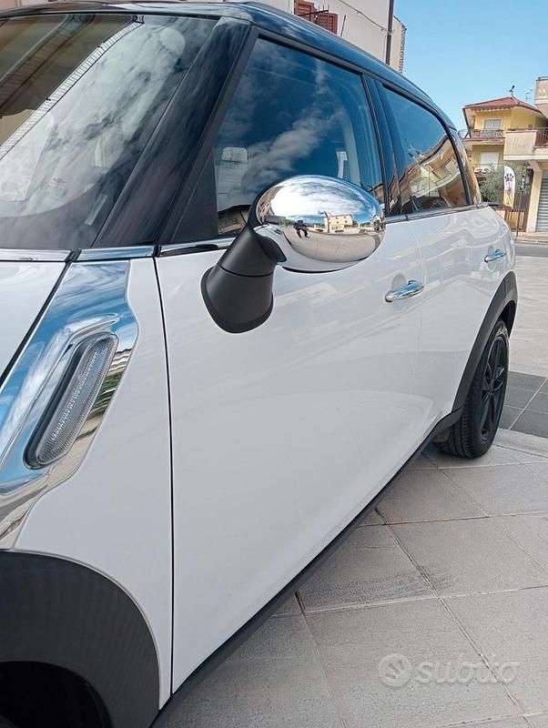 Usata Mini Countryman 111 CV (81 kW) 2011 Bianco SUV