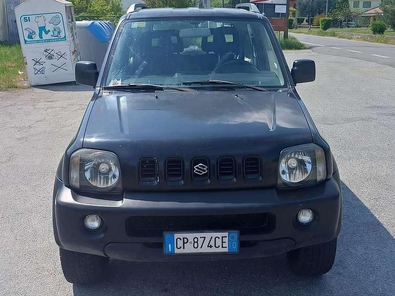 Usata Suzuki Jimny 82 CV (60 kW) 2004 Nero SUV