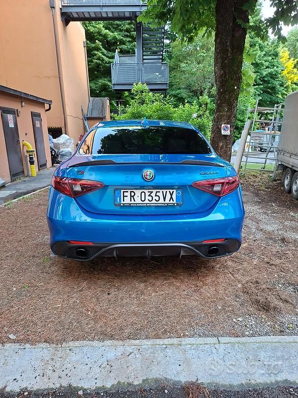 Usata Alfa Romeo Giulia Ti 210 CV (154 kW) 2018 Blu Berlina