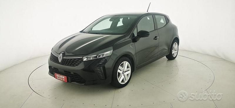 Usata Renault Clio V Evolution 101 CV (74 kW) 2024 Nero metallizzato Berlina