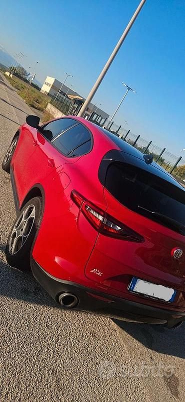 Usata Alfa Romeo Stelvio 160 CV (117 kW) 2020 Rosso SUV
