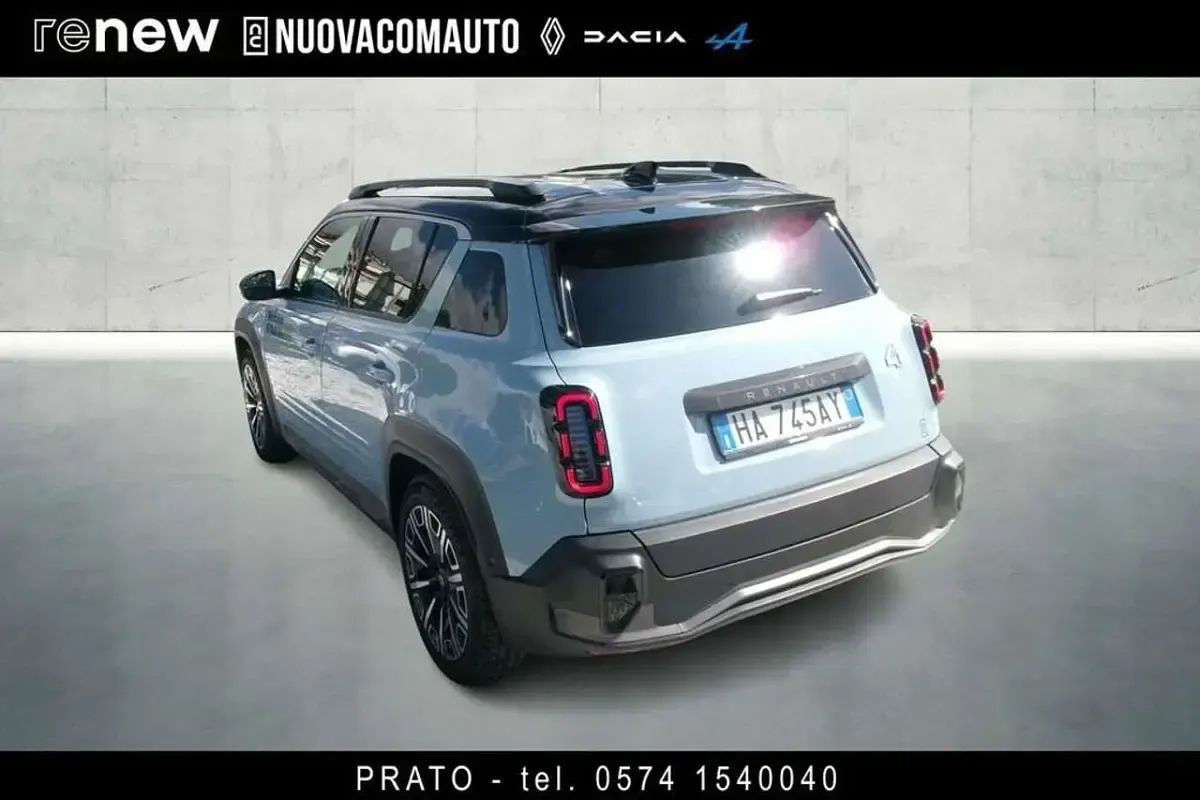 Usata Renault 4 E-Tech Iconic 110 kW (150 CV) 2025 Bestyle libertã© (blu celeste SUV