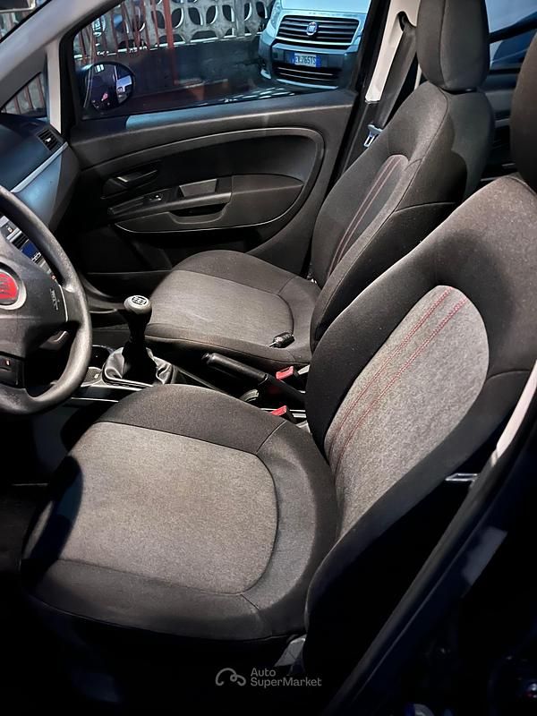 Usata Fiat Punto 75 CV (55 kW) 2014 Nero Utilitaria