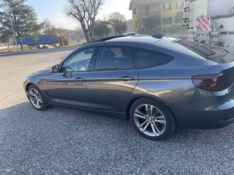 Usata BMW 320 Gran Turismo Sport Line 184 CV (135 kW) 2015 Berlina