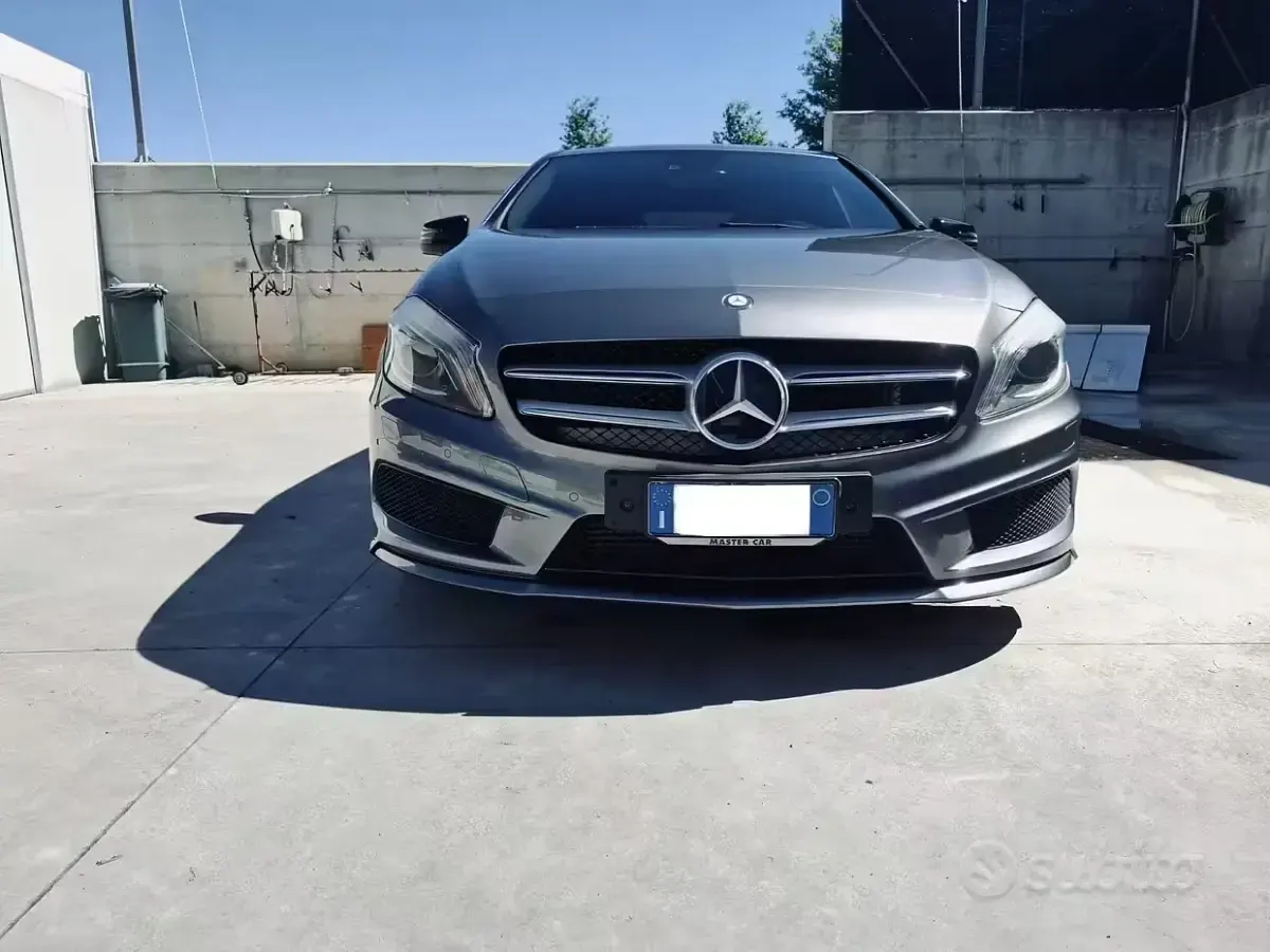 Usata Mercedes A220 170 CV (125 kW) 2015 Grigio Utilitaria