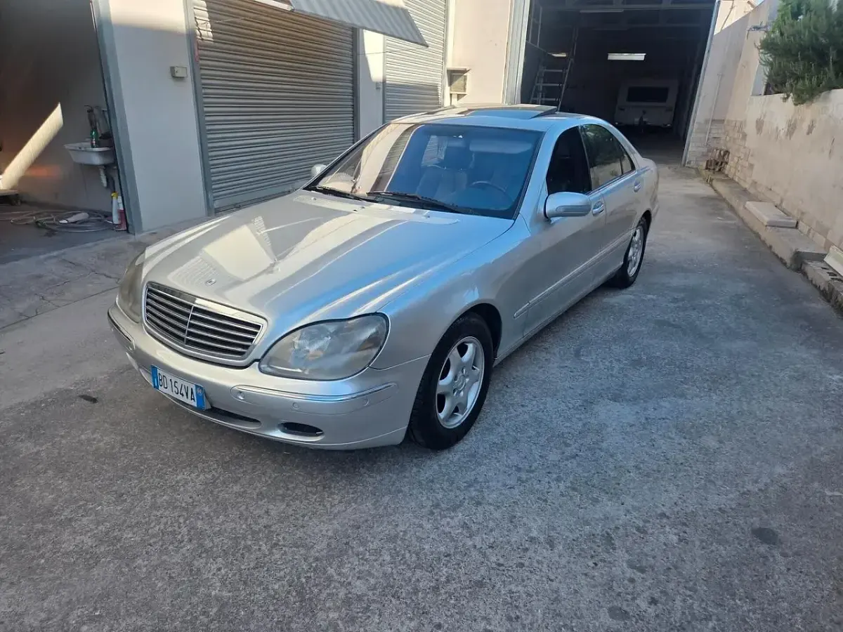 Usata Mercedes S320 224 CV (164 kW) 1999 Argento Berlina
