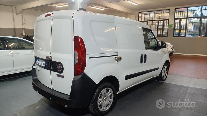 Käytetty Fiat Doblò 120 HP (88 kW) 2019 Valkoinen Tila-auto