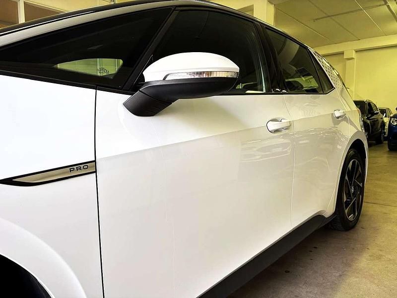 Usata VW ID.3 Life 69 kW (95 CV) 2021 Bianco ghiaccio metallizzato Utilitaria